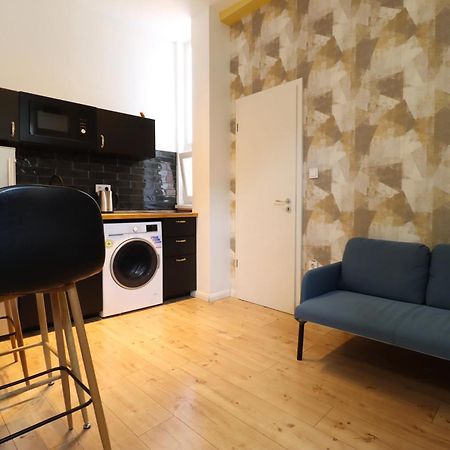 A13 Downtown Apartments With Parking Budapest Esterno foto