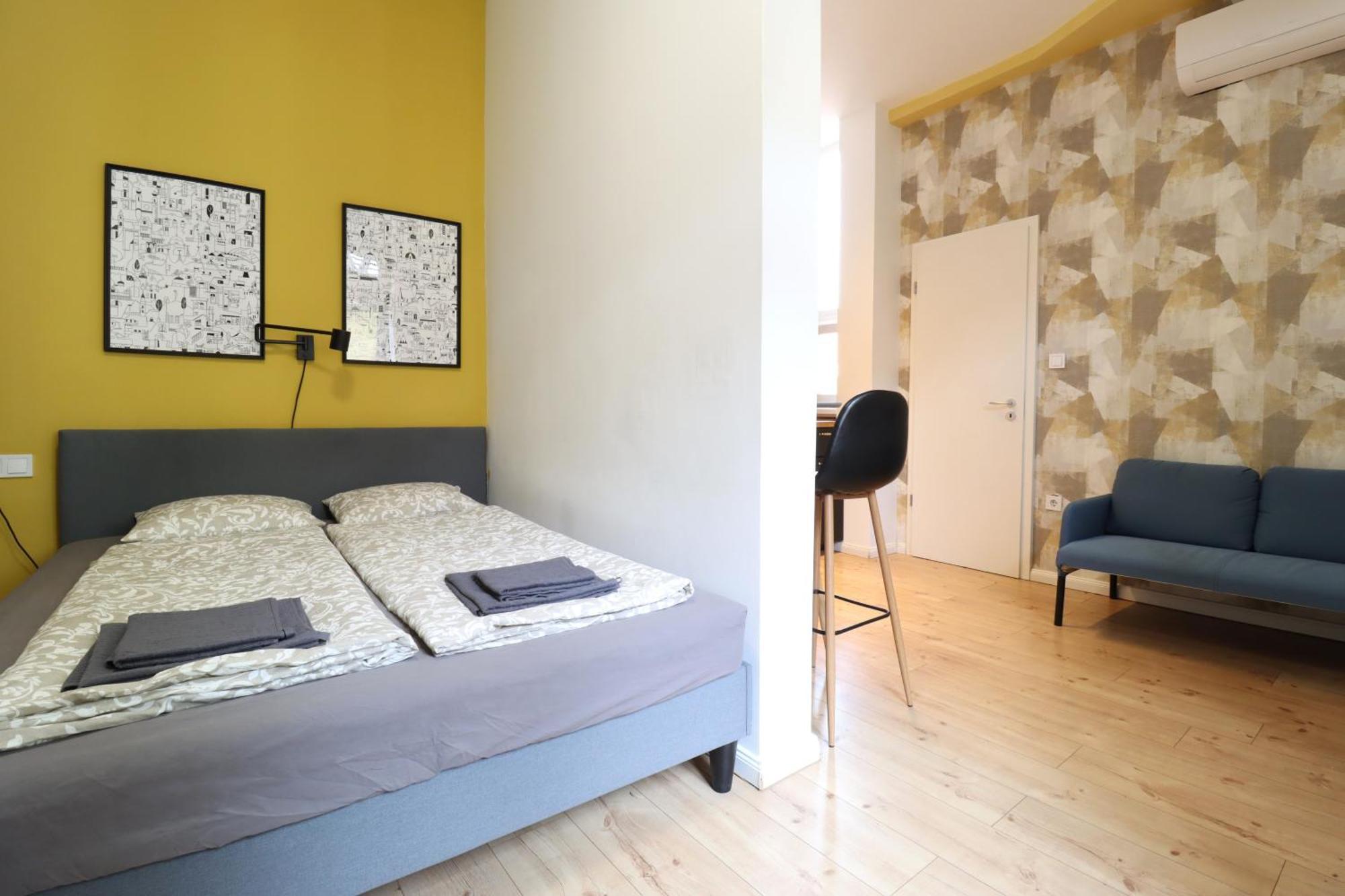 A13 Downtown Apartments With Parking Budapest Esterno foto