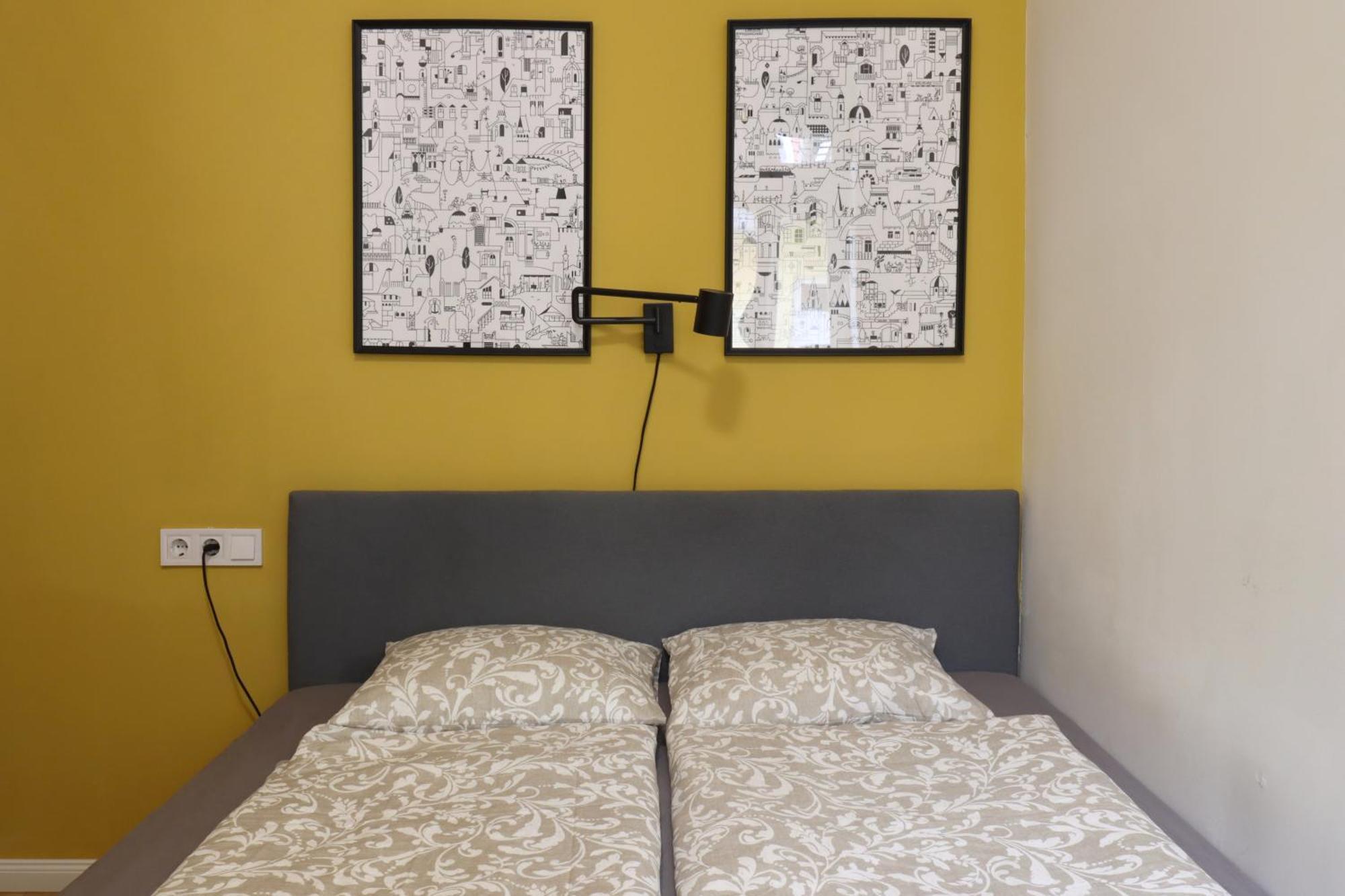 A13 Downtown Apartments With Parking Budapest Esterno foto